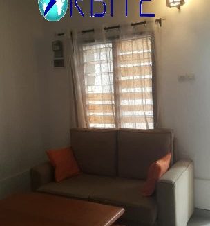 appartement meublé st cecil cotonou fauteuil