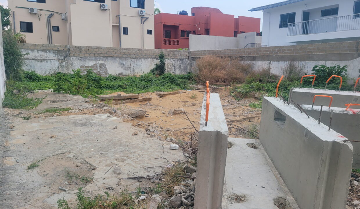 a 200m de la corniche et de la plage