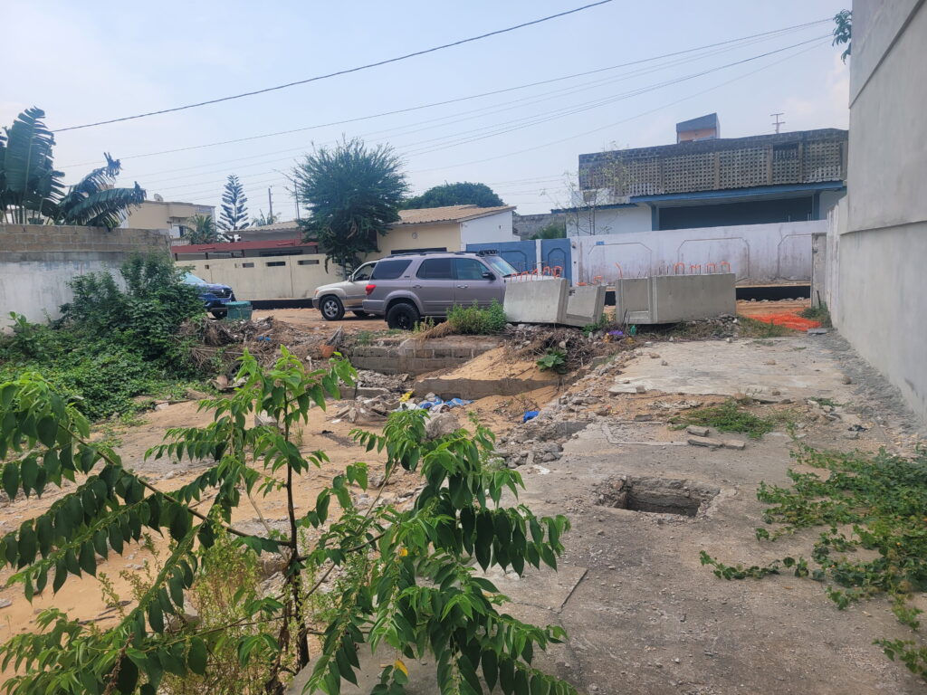 Parcelle a vendre au Quartier jack