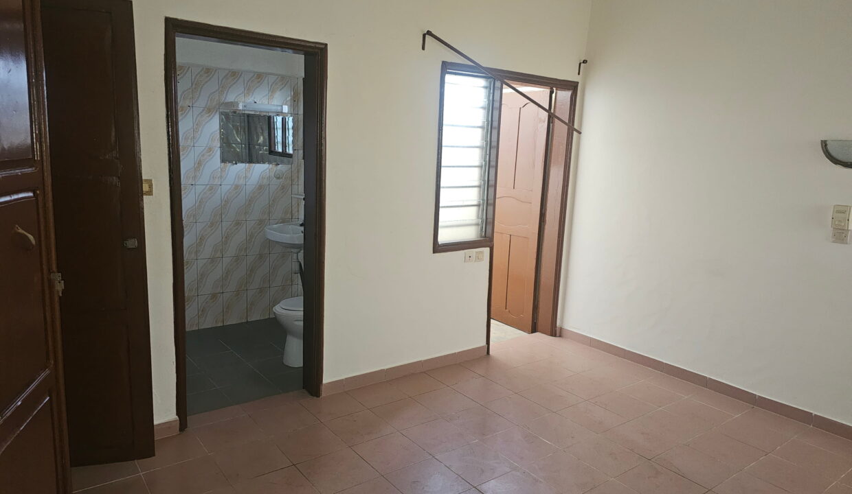 3 chambres salon fidjrosse chambre principale