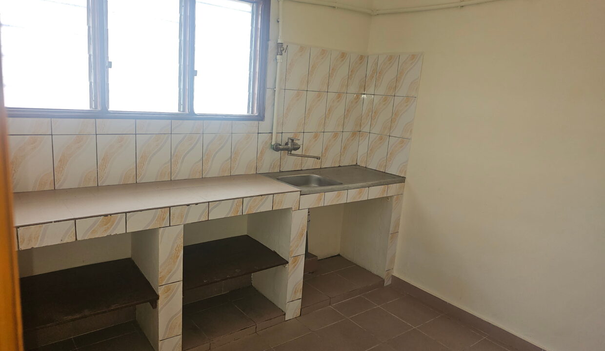 3 chambres salon fidjrosse cuisine 2