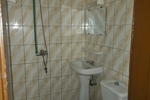 3 chambres salon fidjrosse salle d'eau