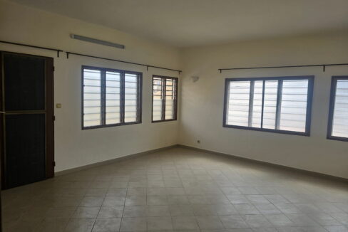 3 chambres salon fidjrosse salon 2