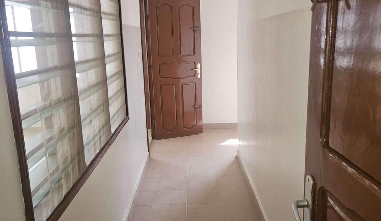 3 chambres salon fidjrosse salon 2 couloir 2