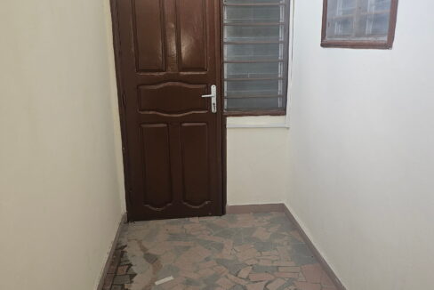 3 chambres salon fidjrosse terrasse arriere