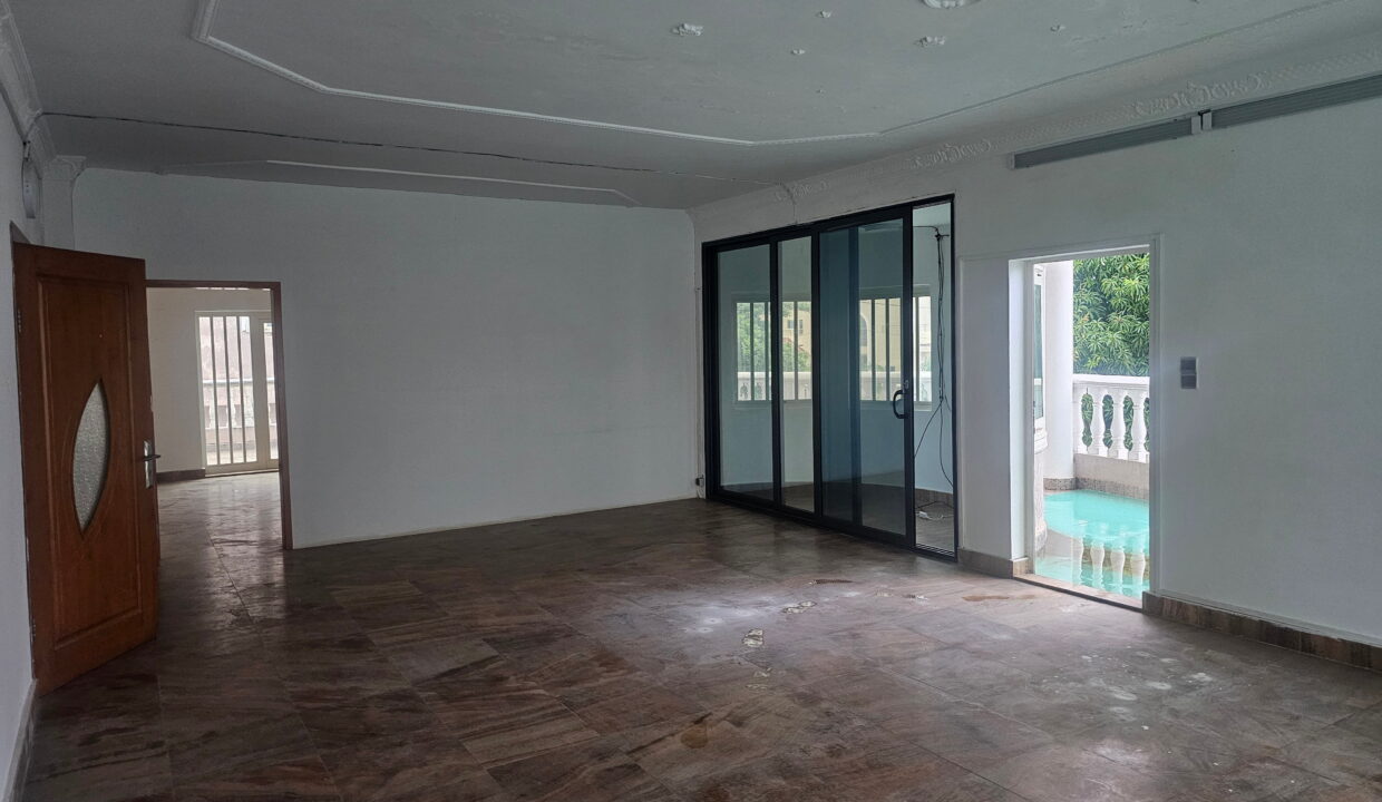 villa censad vide le belier acces intérieur chambres