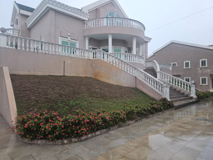 Grande villa censad vide le belier 6 chambres