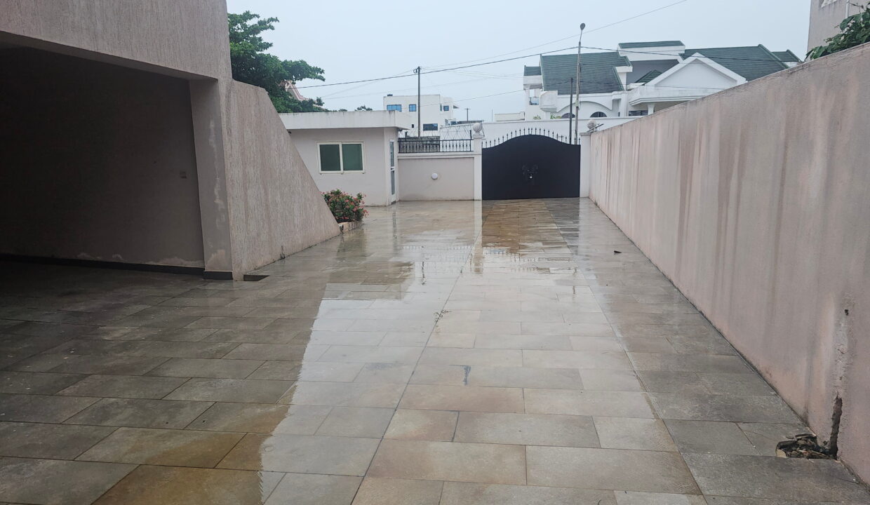 villa censad vide le belier garage pour 6 voitures