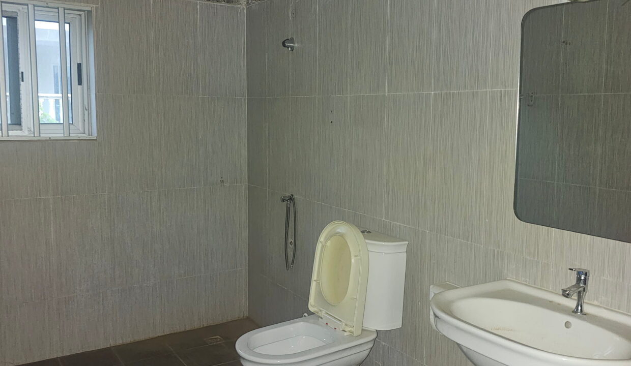 villa censad vide le belier lavabo