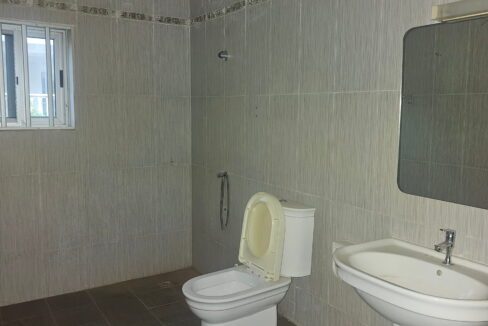villa censad vide le belier lavabo