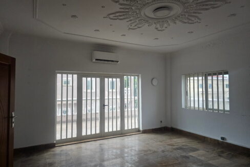 villa censad vide le belier vaste chambre