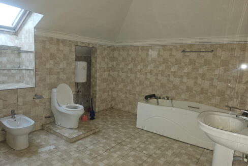 villa censad vide le belier vaste douche