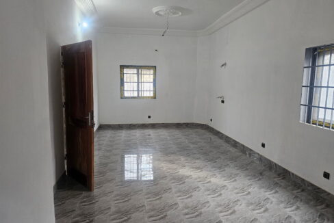 Maison avec petite piscine louer a cococodji chambre lumineuse