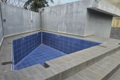 Maison avec petite piscine louer a cococodji marche piscine
