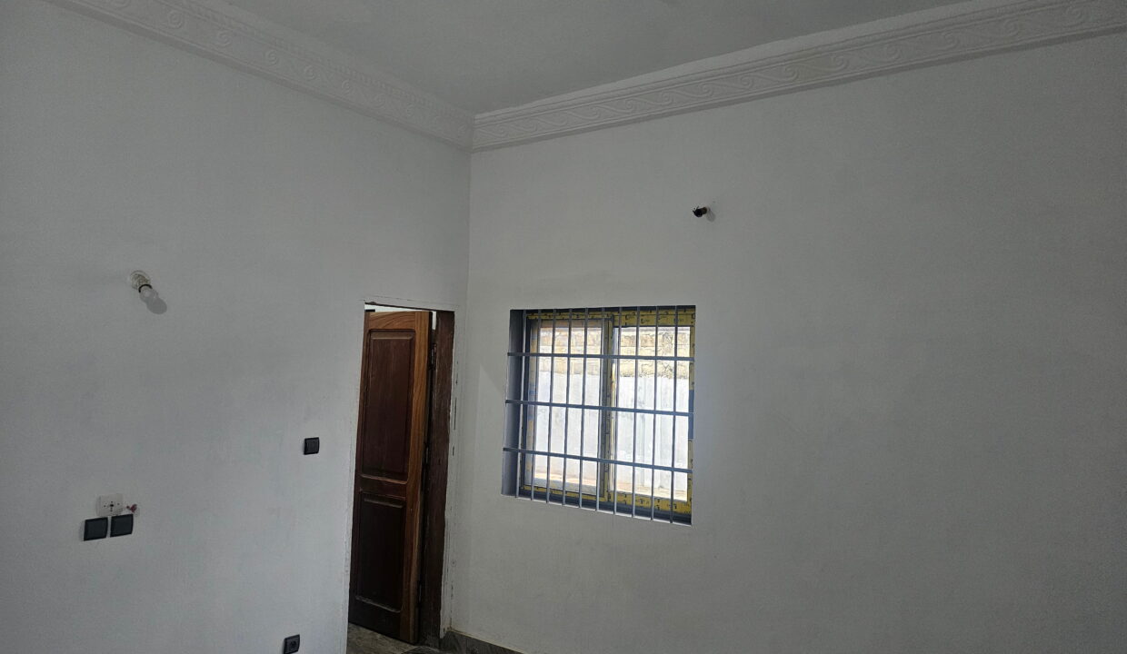 Maison avec petite piscine louer a cococodji sortie chambre