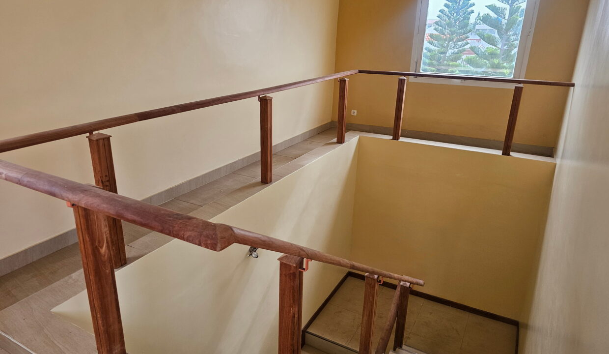 Villa vue sur mer a vendre au quartier jack balcon interieur