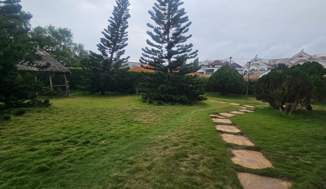 Villa vue sur mer a vendre au quartier jack jardin avec sapin