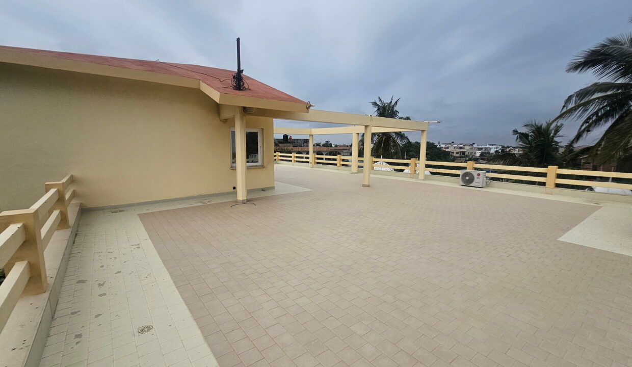 Villa vue sur mer a vendre au quartier jack tres grande terrase